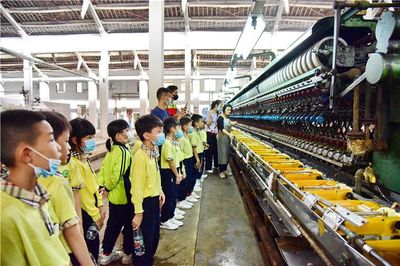 豪車駛入古韻廠區，親子研學融匯絲路文化——佛山南海絲廠汽車4S店特色親子活動紀實